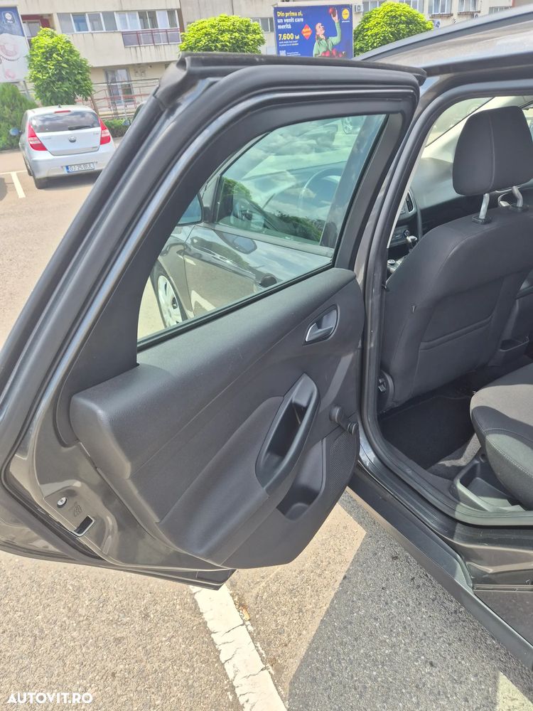 Ford Focus 1.5 TDCi DPF Start-Stopp-System Business - 27