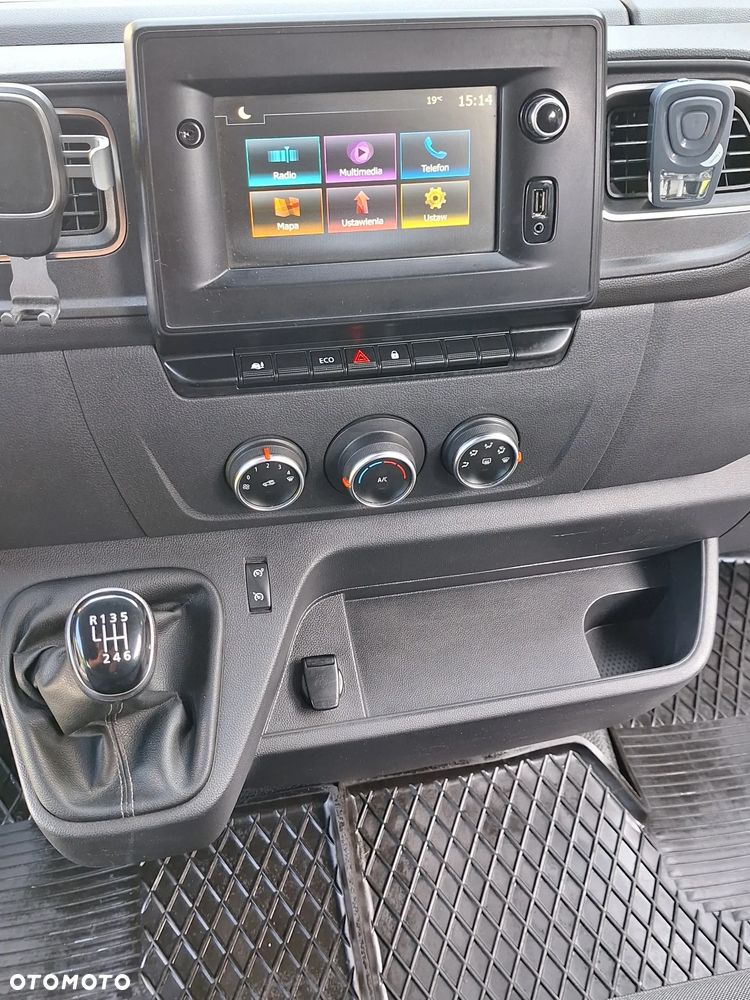 Renault Master - 24