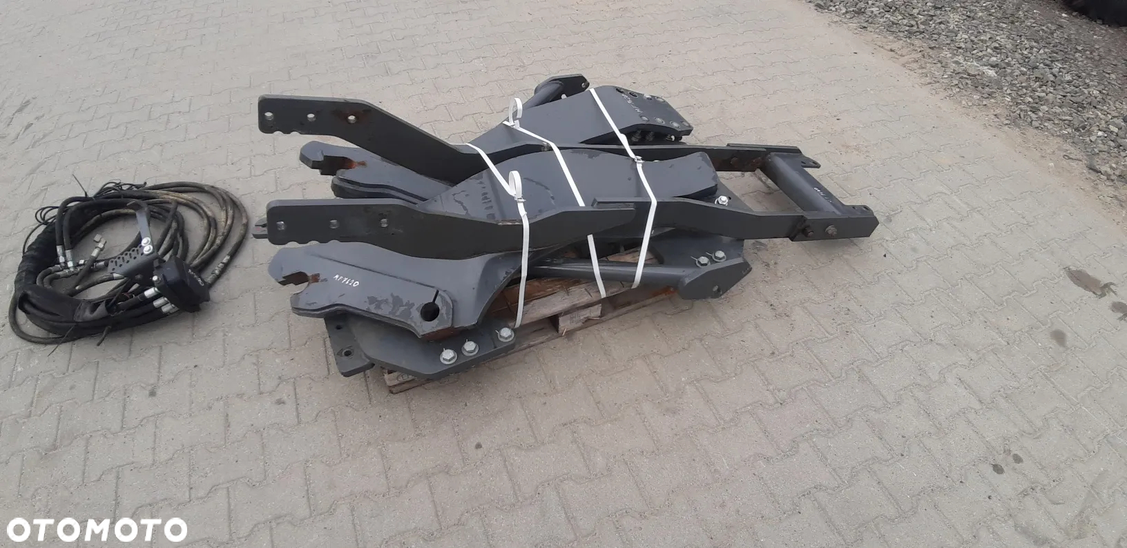 Konsola Adaptacja do ładowacza mailleux Massey Ferguon 7620 - 11