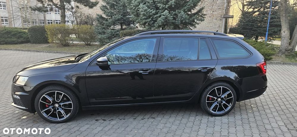 Skoda Octavia 2.0 TDI 4x4 DSG RS - 37