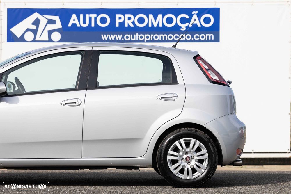 Fiat Punto 1.2 Lounge S&S - 7