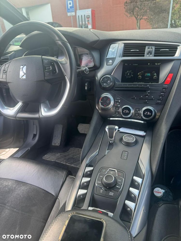 Citroën DS5 2.0 HDi Hybrid4 SoChic MCP - 3