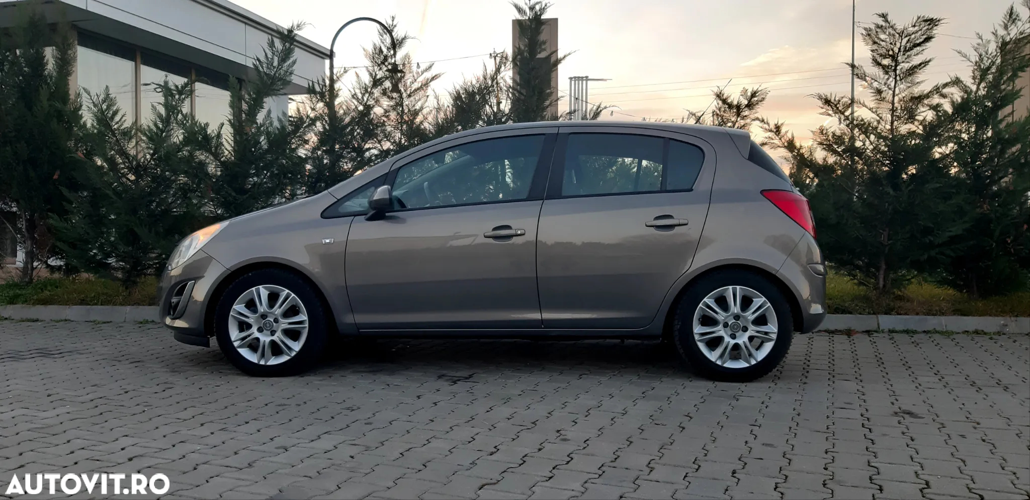 Opel Corsa - 13