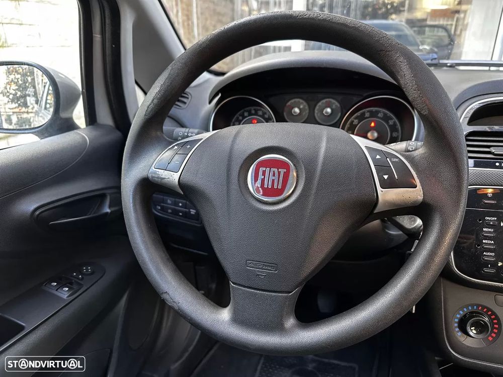 Fiat Punto 1.2 Young S&S - 17