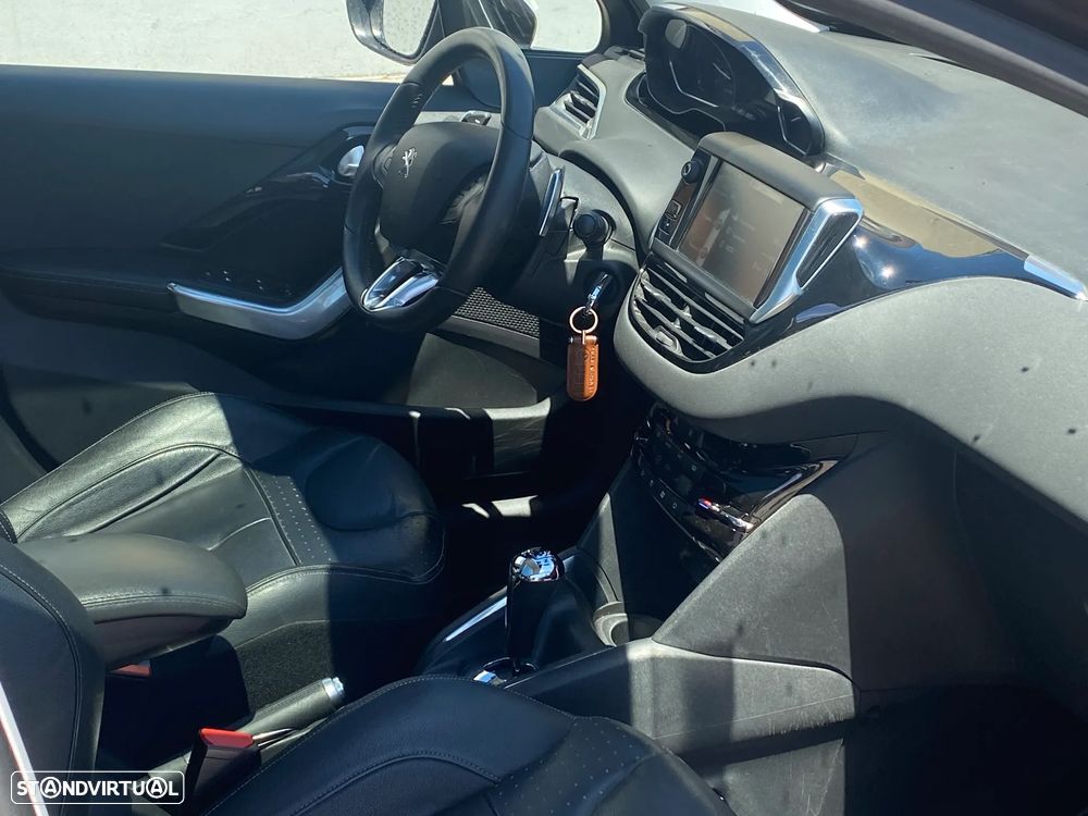 Peugeot 208 1.6 e-HDi Allure 2-Tronic - 13