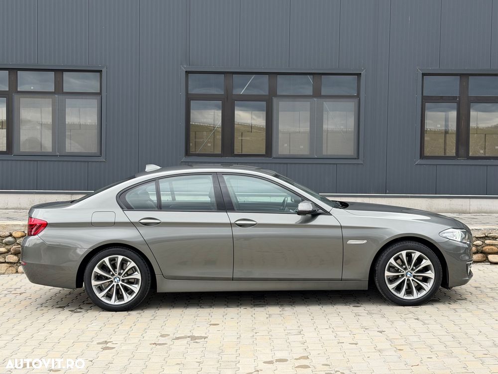 BMW Seria 5 520d xDrive Aut. Modern Line - 13