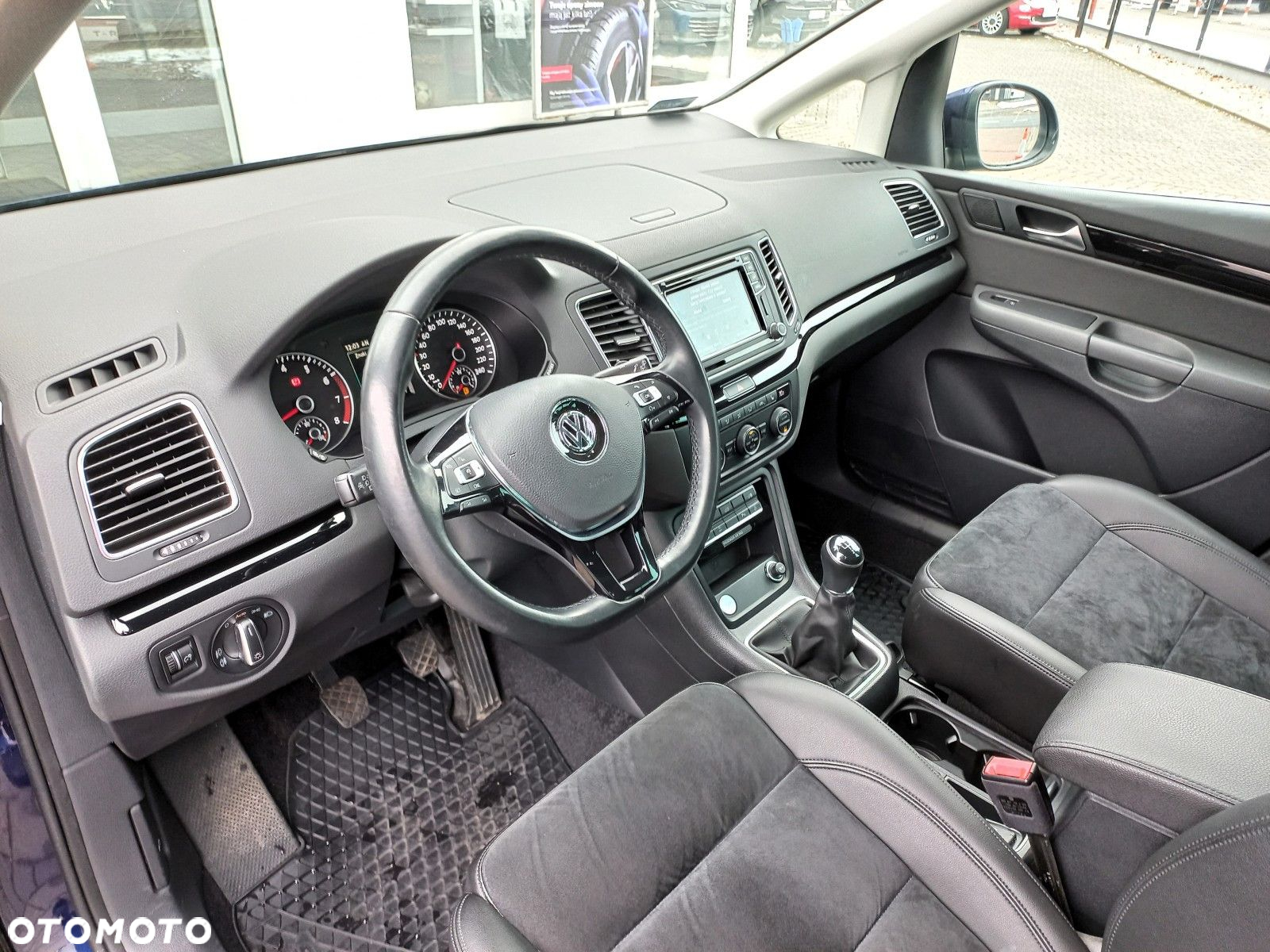 Volkswagen Sharan - 8
