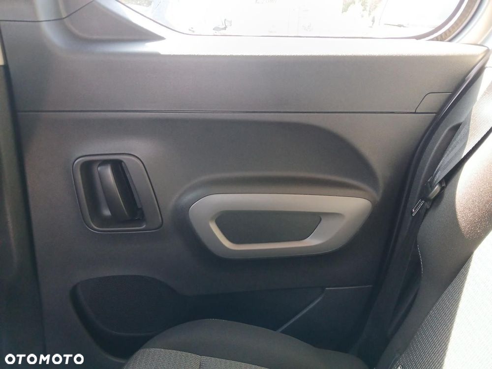 Toyota Proace City Verso 1.5 D-4D Business - 38