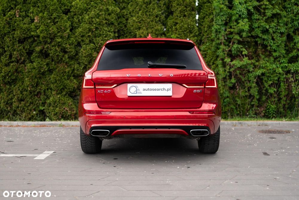 Volvo XC 60 B5 B AWD R-Design - 6