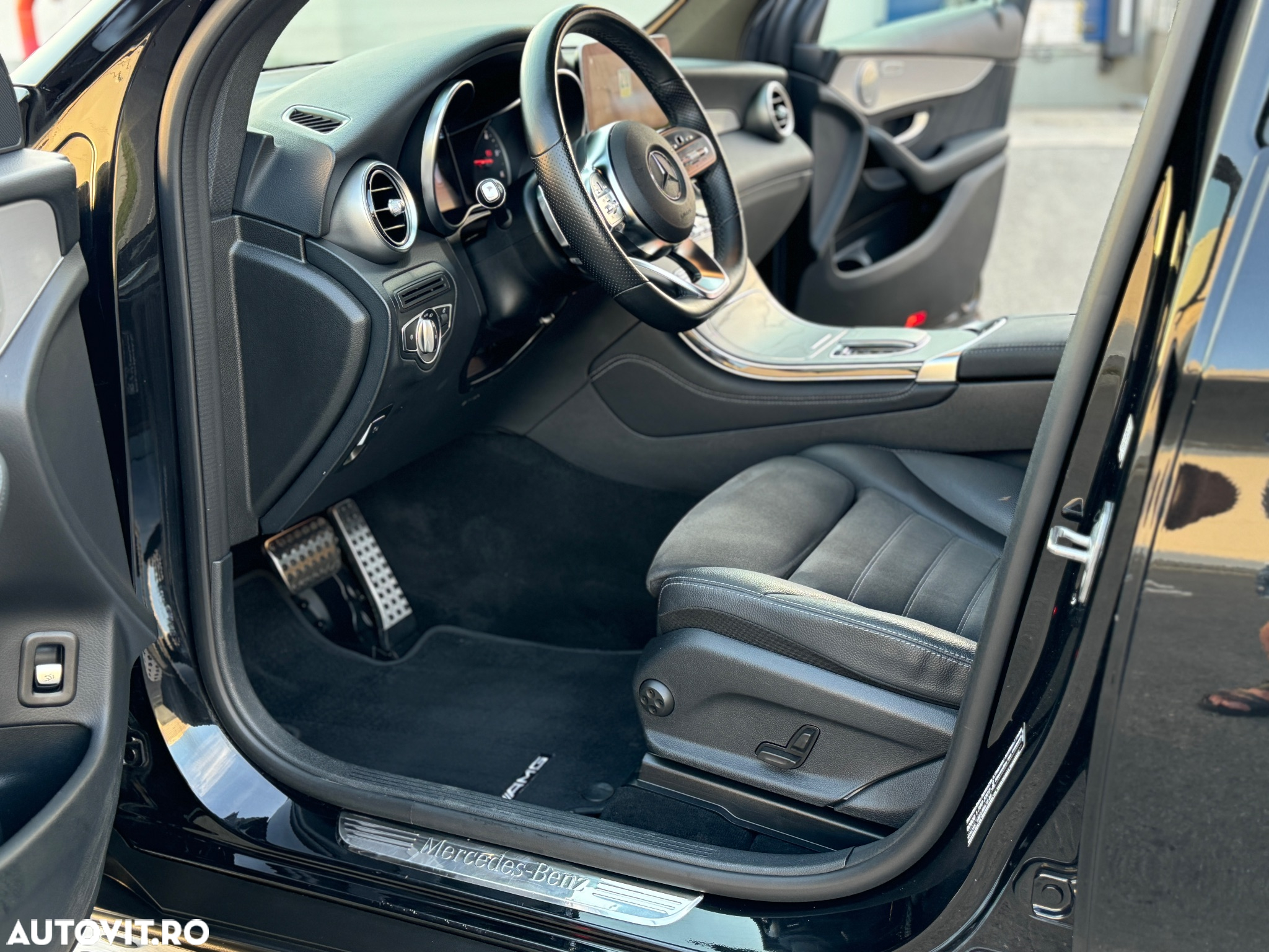 Mercedes-Benz GLC 220 d 4MATIC - 11