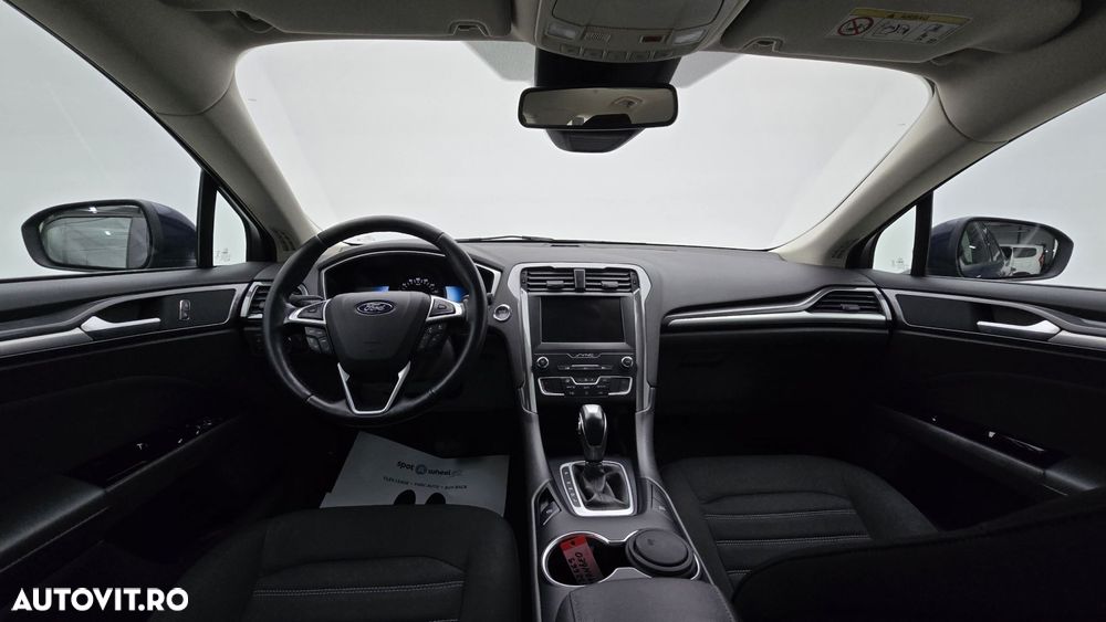 Ford Mondeo 2.0 HEV Trend - 14