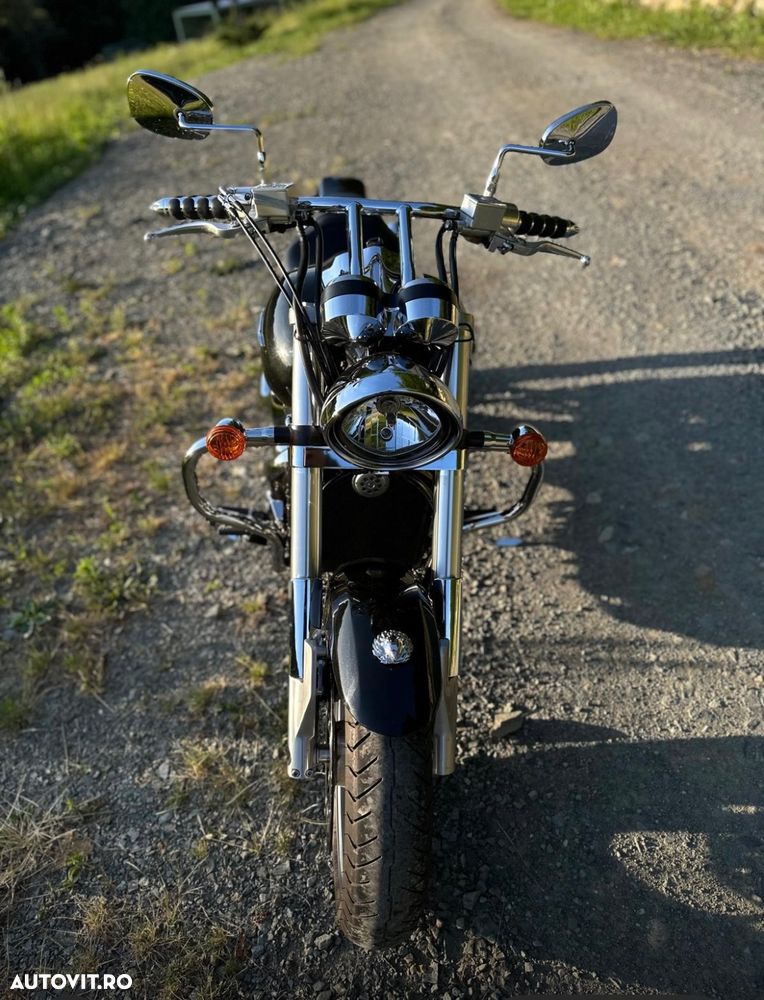 Suzuki Marauder - 5