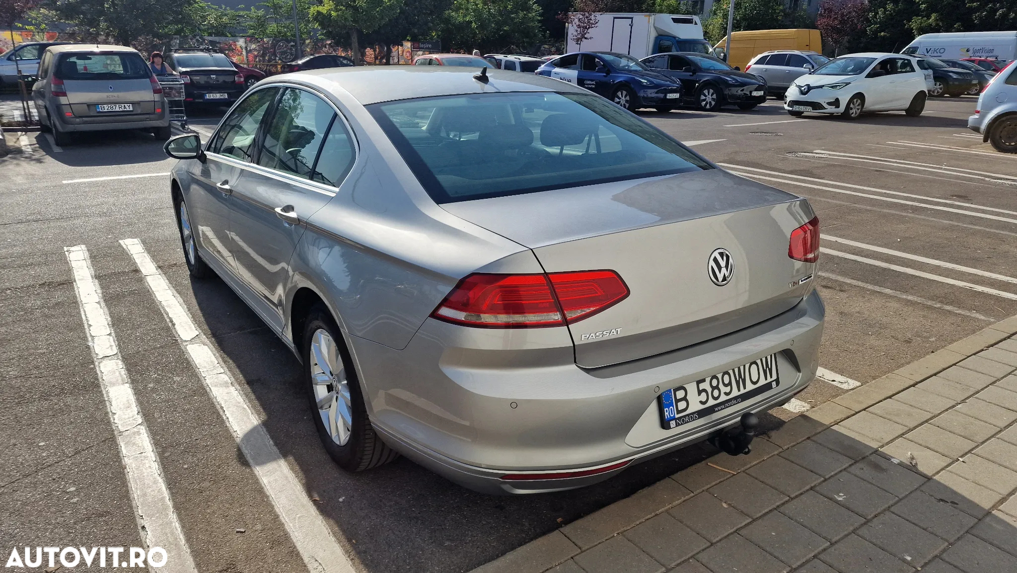 Volkswagen Passat - 6
