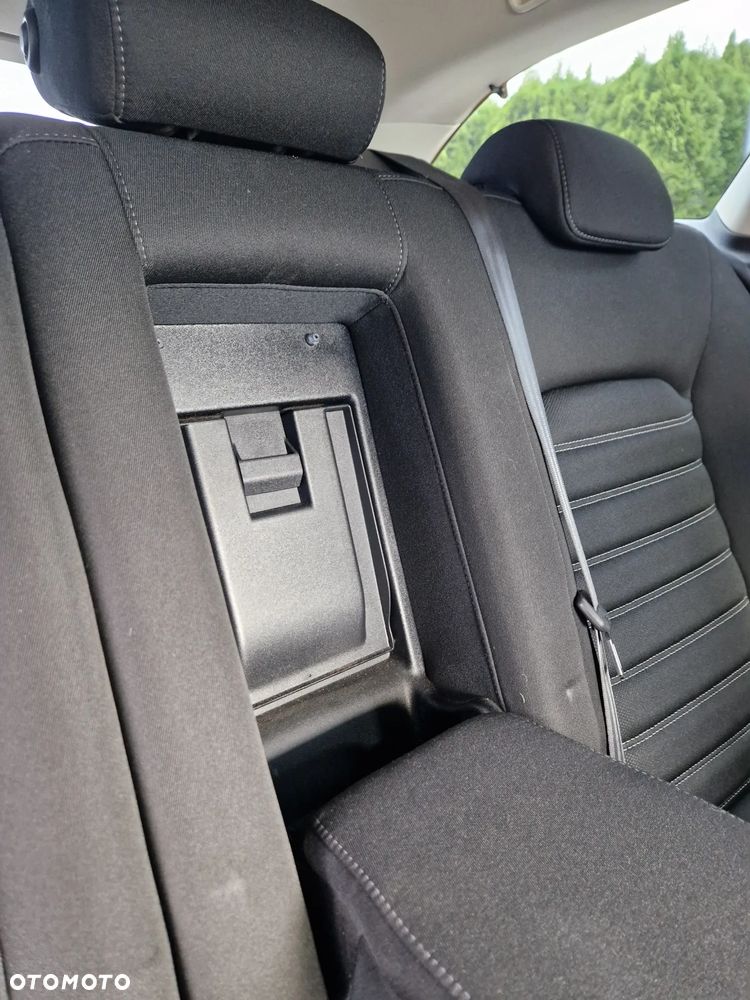Ford Mondeo 2.0 TDCi Titanium PowerShift - 29