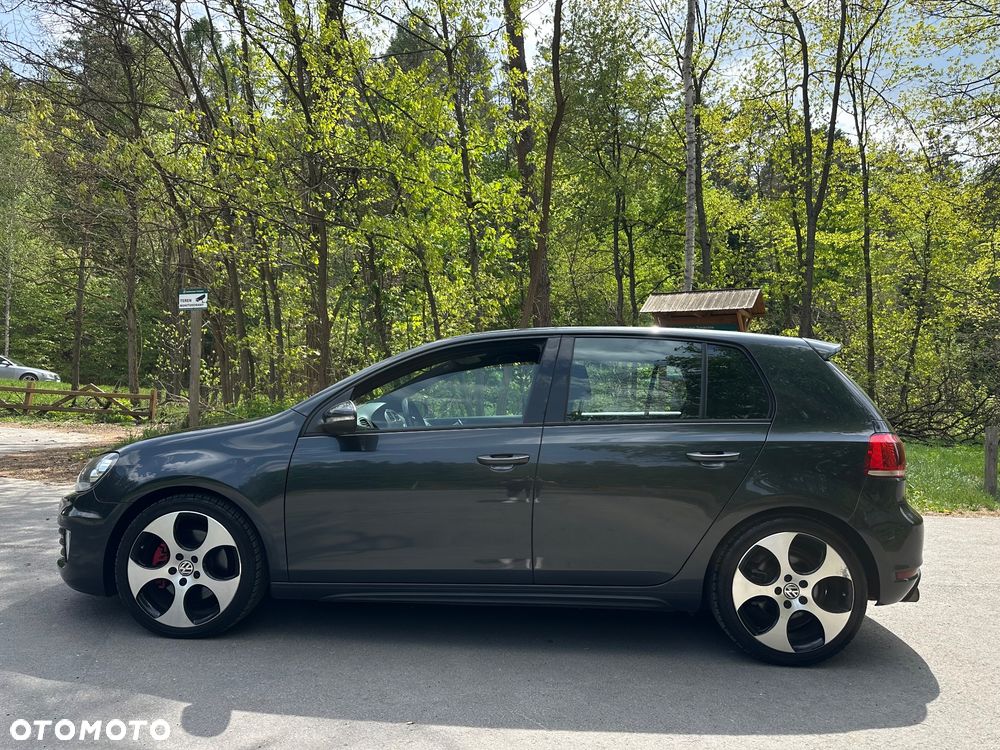 Volkswagen Golf 2.0 GTI - 28
