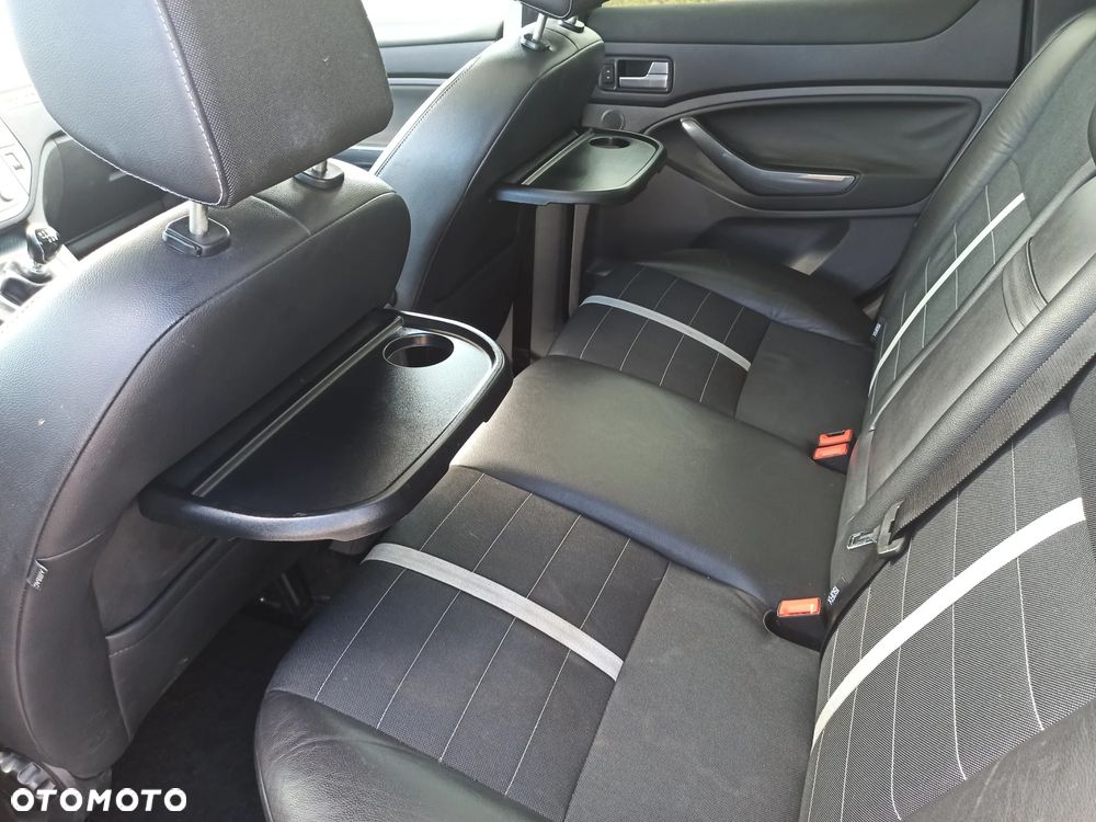 Ford Kuga 2.0 TDCi Titanium - 14