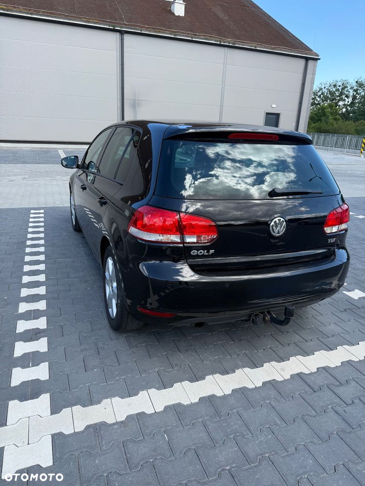 Volkswagen Golf 1.6 TDI Comfortline - 4