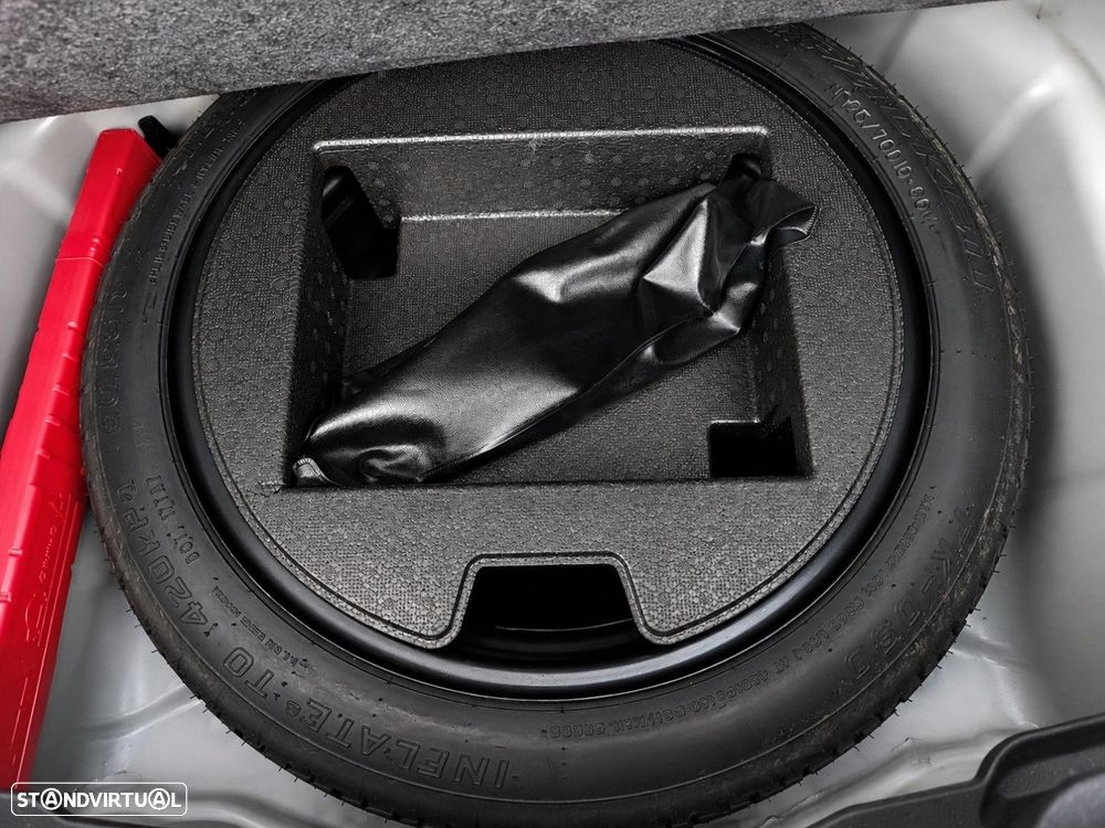 Toyota Yaris 1.5 HDF Exclusive - 17