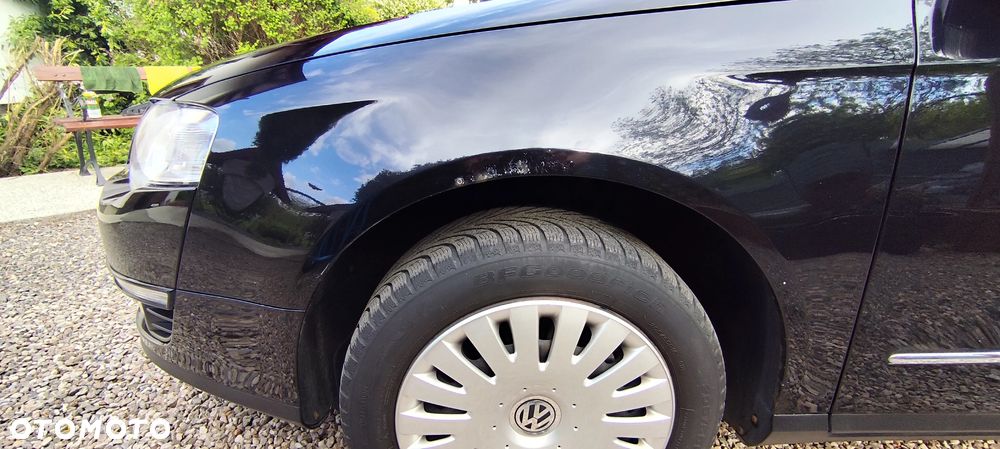 Volkswagen Passat 1.6 FSI Comfortline - 6