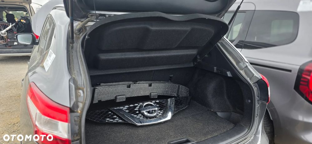 Nissan Qashqai 1.6 dCi Xtronic TEKNA+ - 11