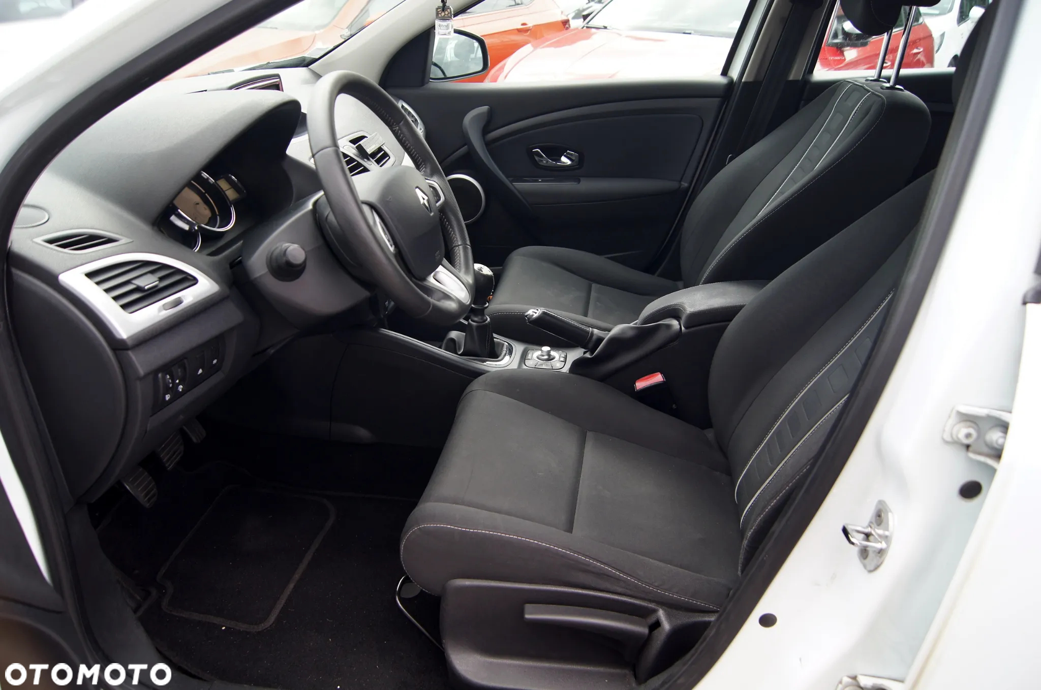 Renault Megane 1.5 dCi Business - 9