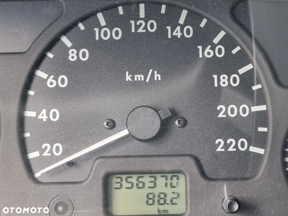 Land Rover Discovery - 23