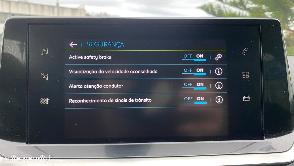 Peugeot e-208 50 kWh Allure Pack - 43