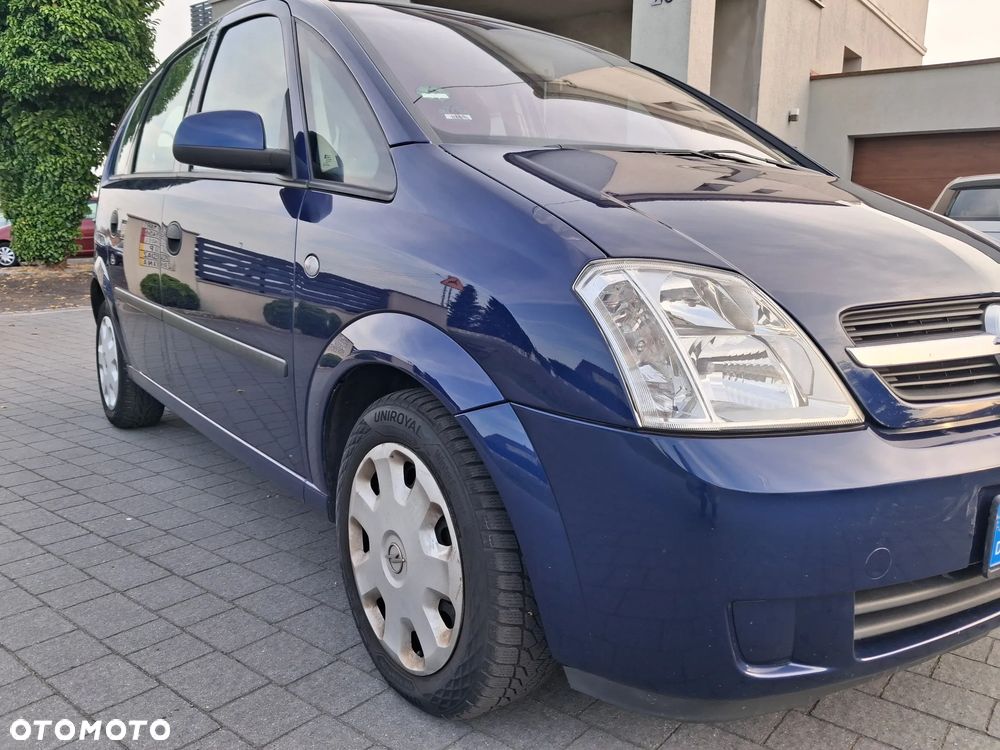 Opel Meriva 1.6 16V (Essentia) - 24