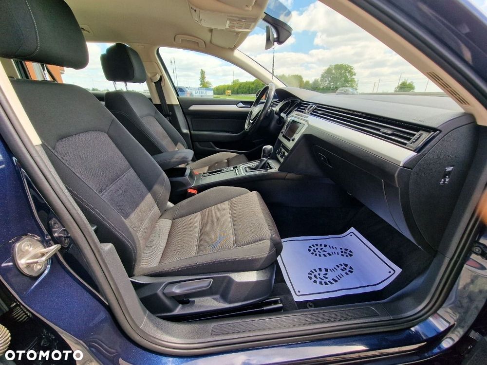 Volkswagen Passat Variant - 24