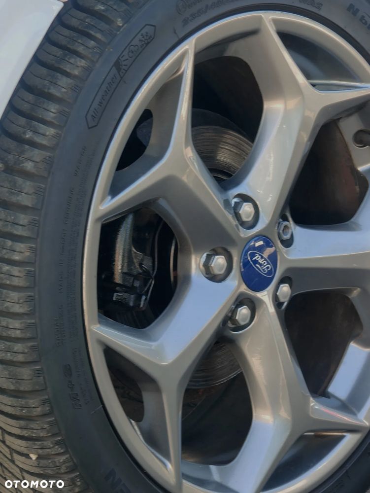 Ford Focus 2.0 EcoBoost ST - 13