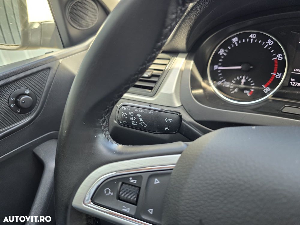 Skoda RAPID 1.4 TSI Ambition DSG - 16