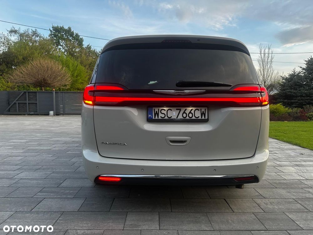 Chrysler Pacifica - 9