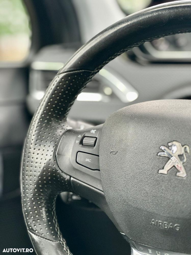 Peugeot 2008 - 21