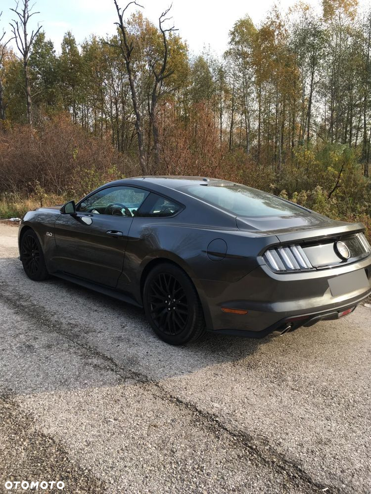 Ford Mustang 5.0 V8 GT - 21