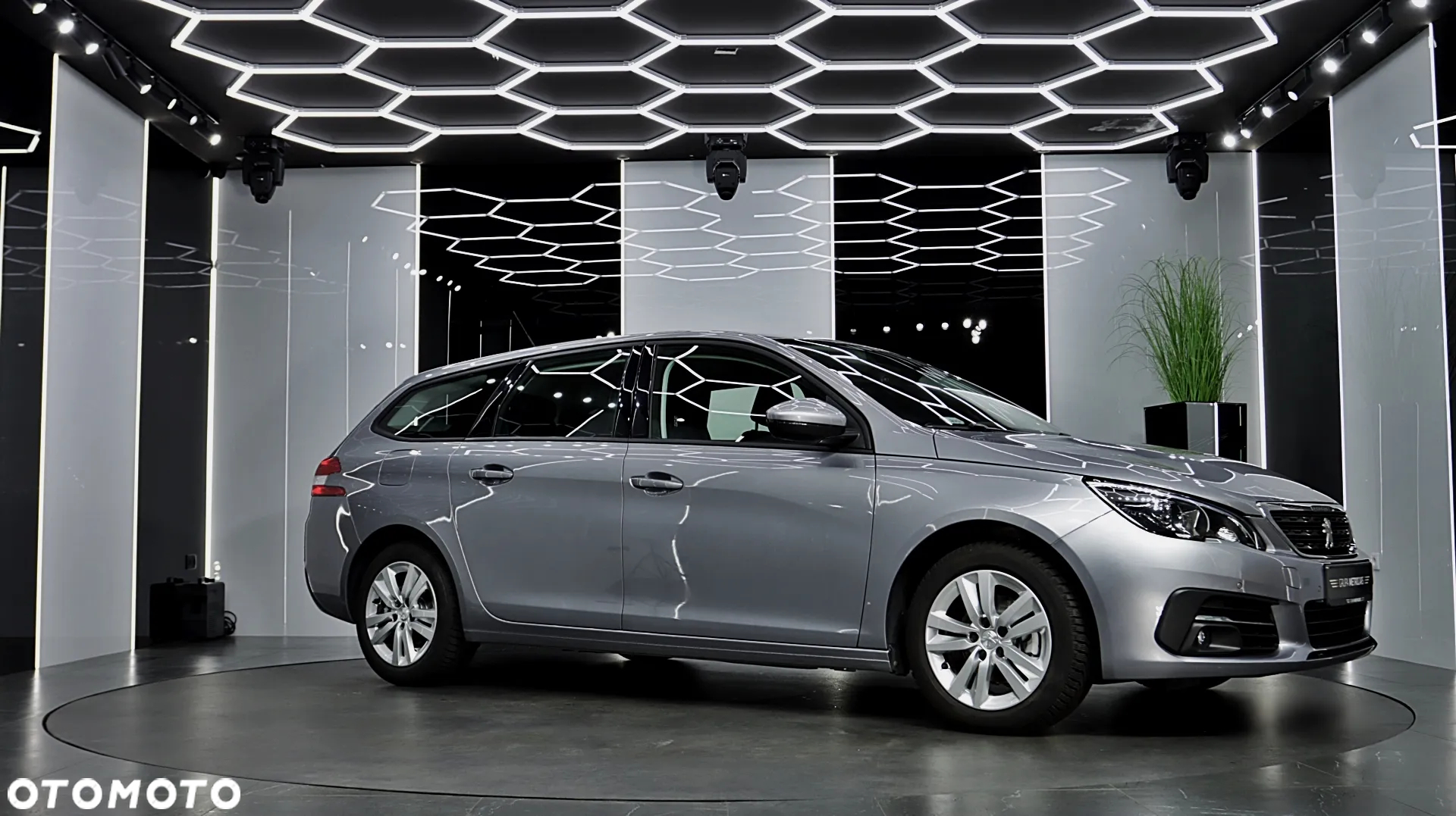 Peugeot 308 1.2 PureTech GPF Active Pack Business S&S - 11