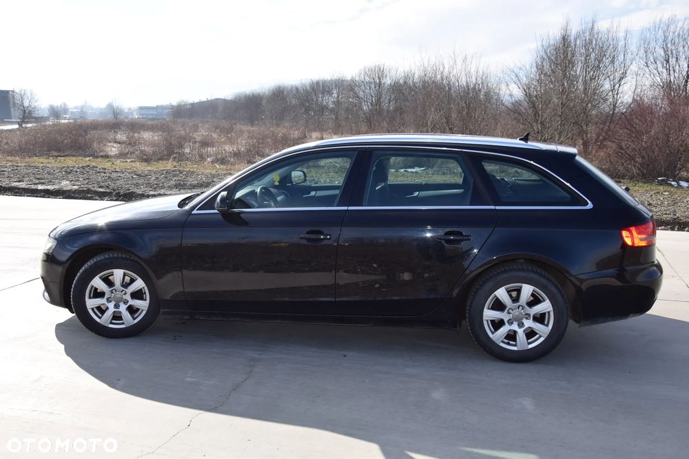 Audi A4 Avant 2.0 TDI - 29