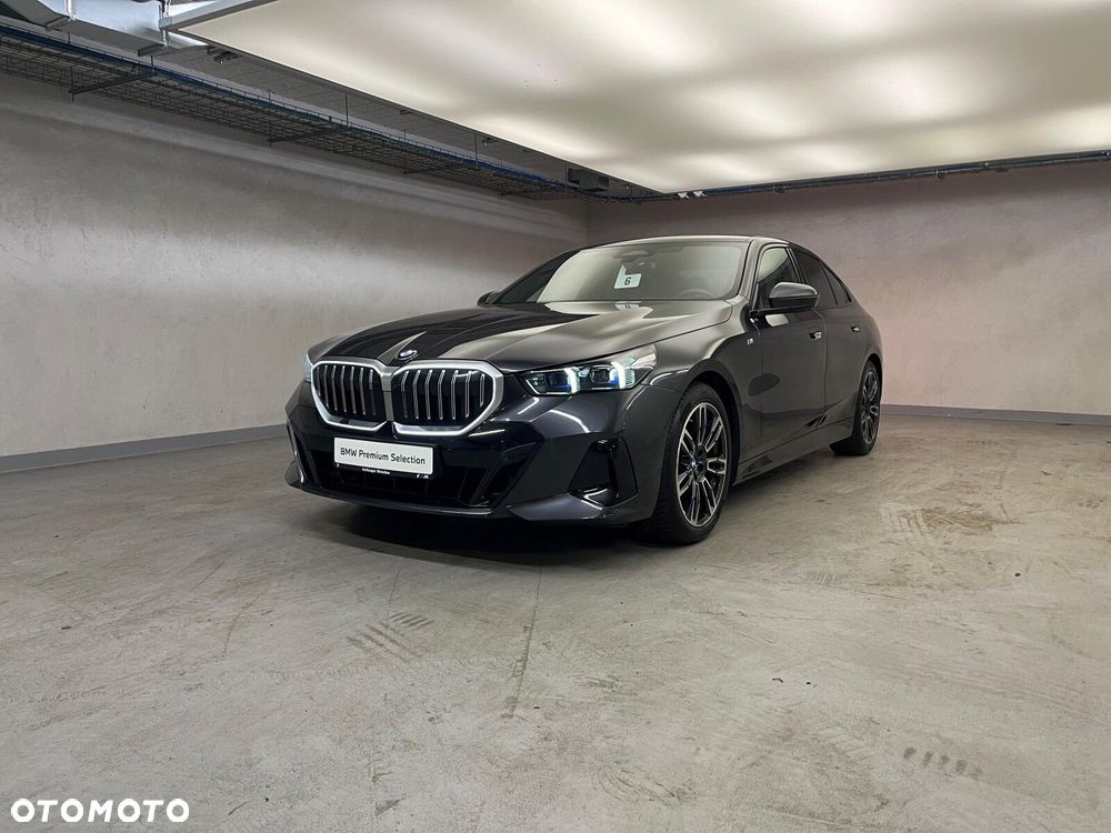 BMW Seria 5 520d xDrive mHEV M Sport - 10