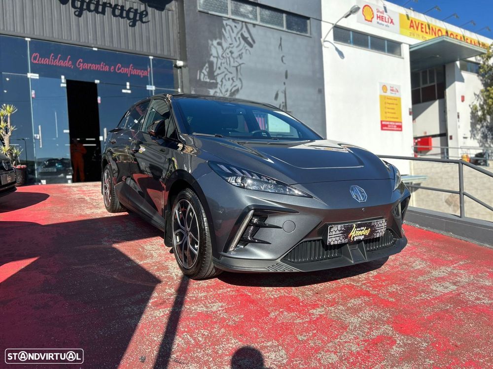 MG MG4 64 kWh Luxury - 12