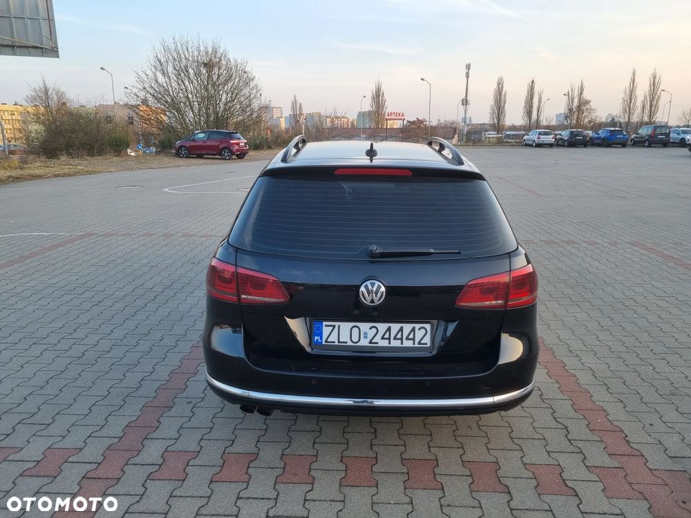 Volkswagen Passat 2.0 TDI Comfortline - 5