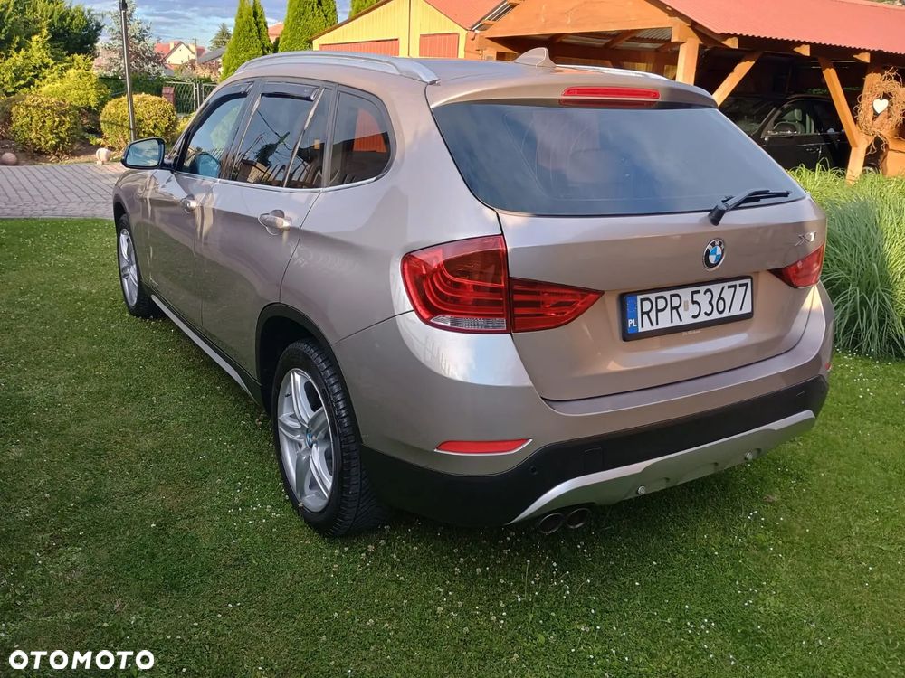 BMW X1 xDrive20i Sport Line - 8