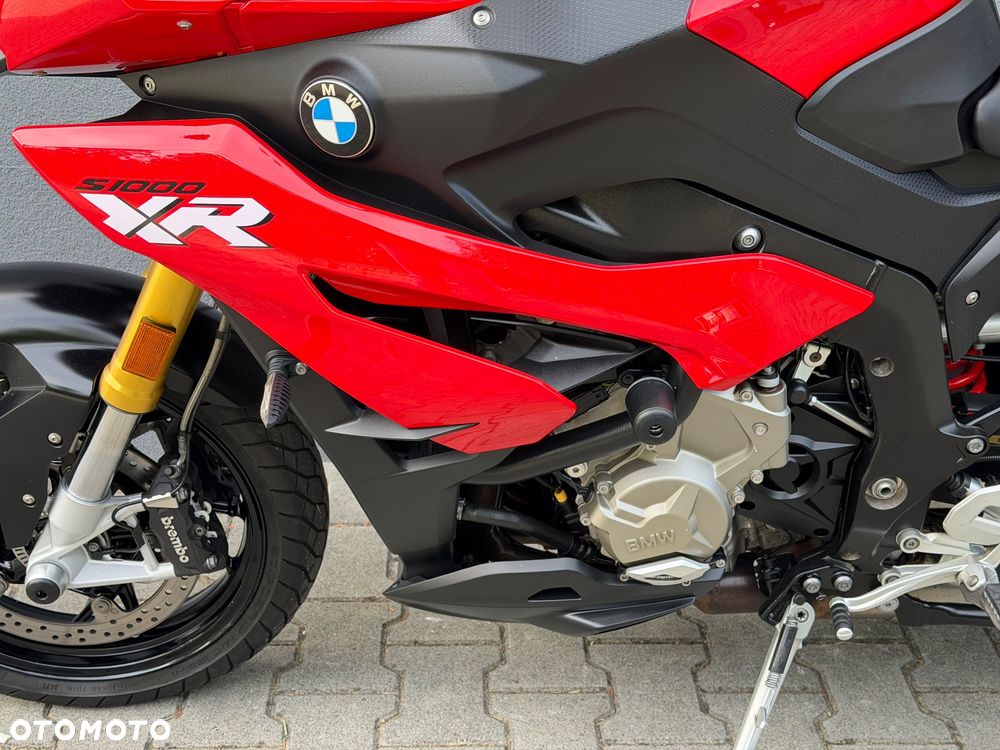 BMW XR - 13
