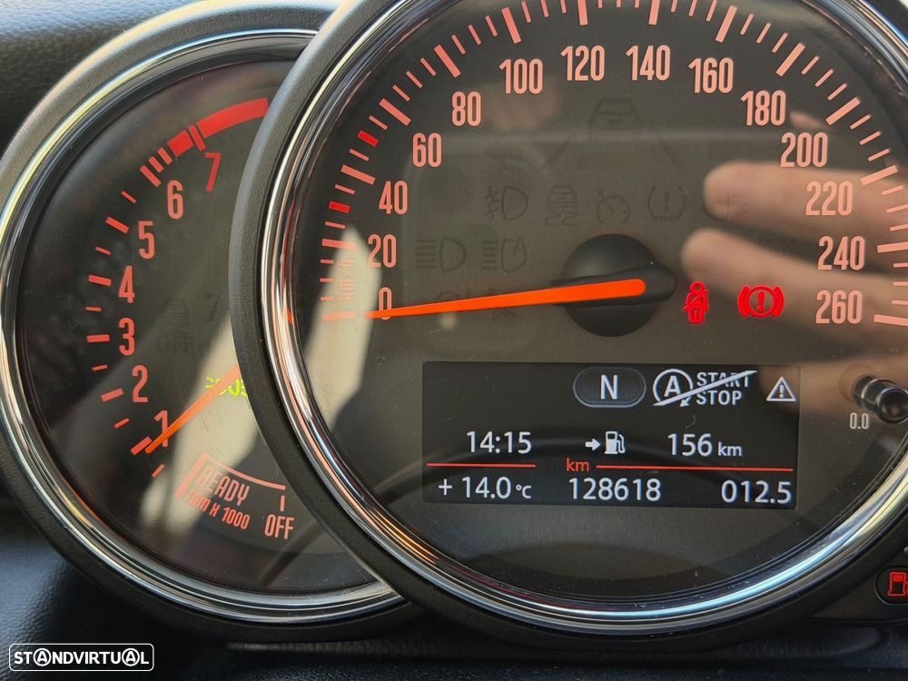 MINI 3 Portas One - 32