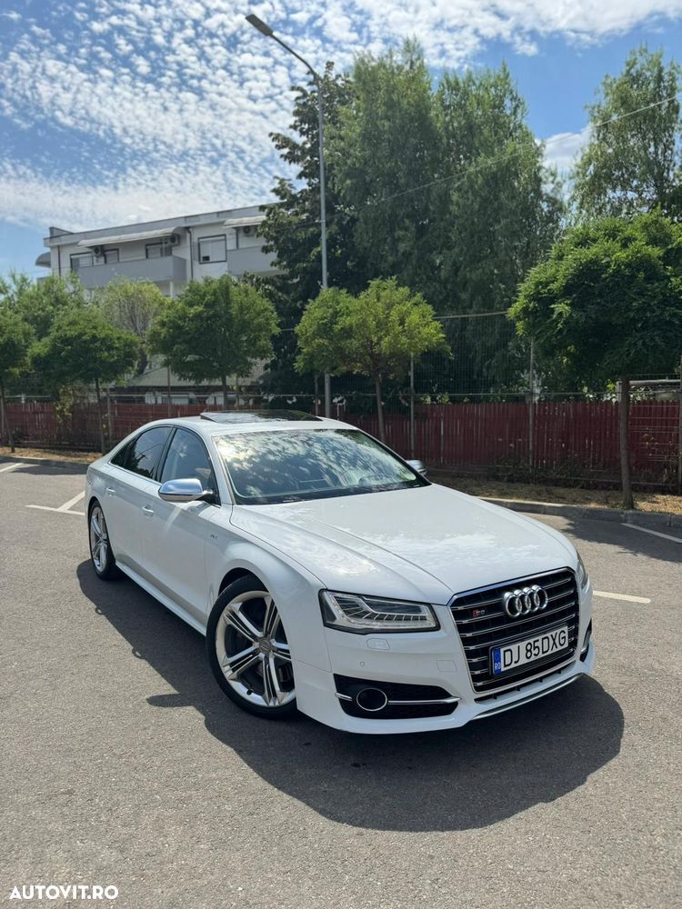Audi S8 - 3