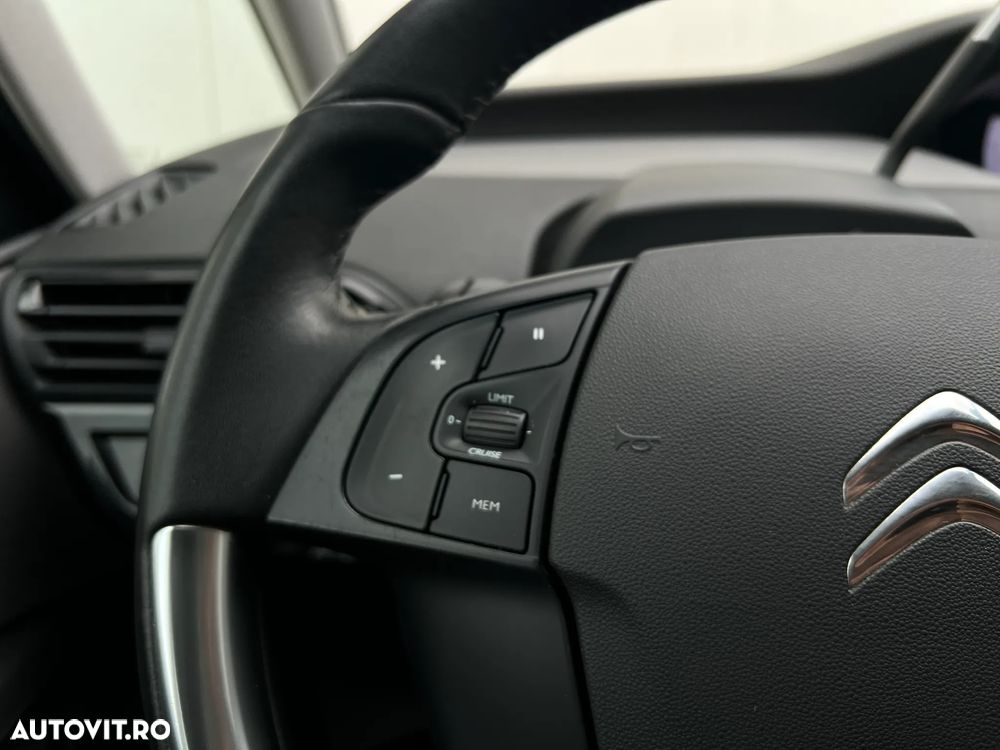 Citroën C4 Grand Space Tourer Spacetourer PureTech 130 Stop&Start EAT8 SELECTION - 18