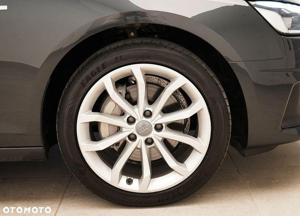 Audi A4 Avant - 9