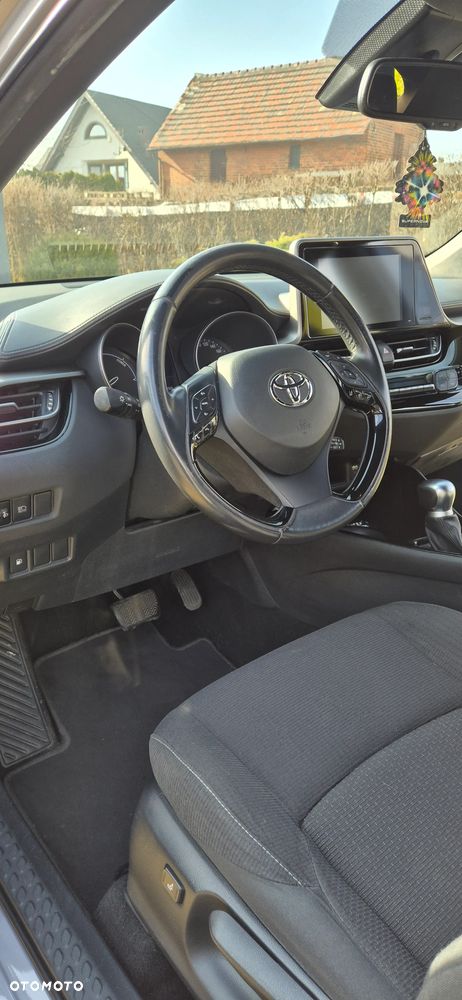 Toyota C-HR - 9