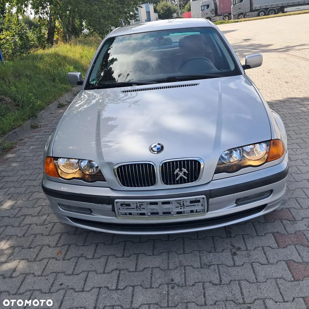 BMW Seria 3 325xi Edition Exclusive - 14