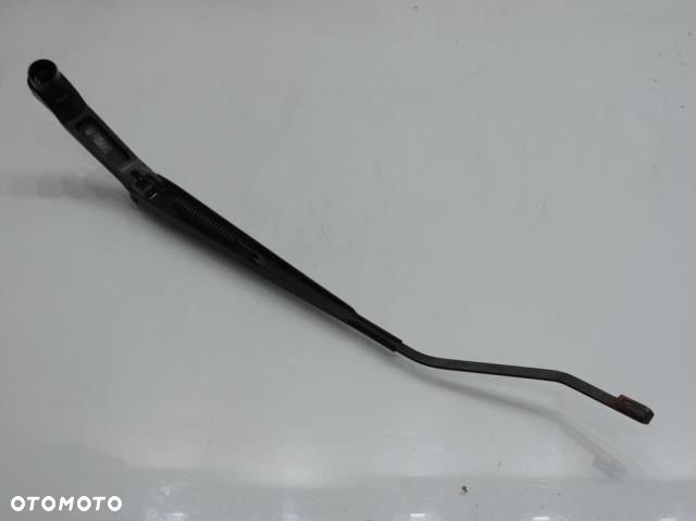 RAMIE WYCIERACZKI LEWE MAZDA 5 - 9