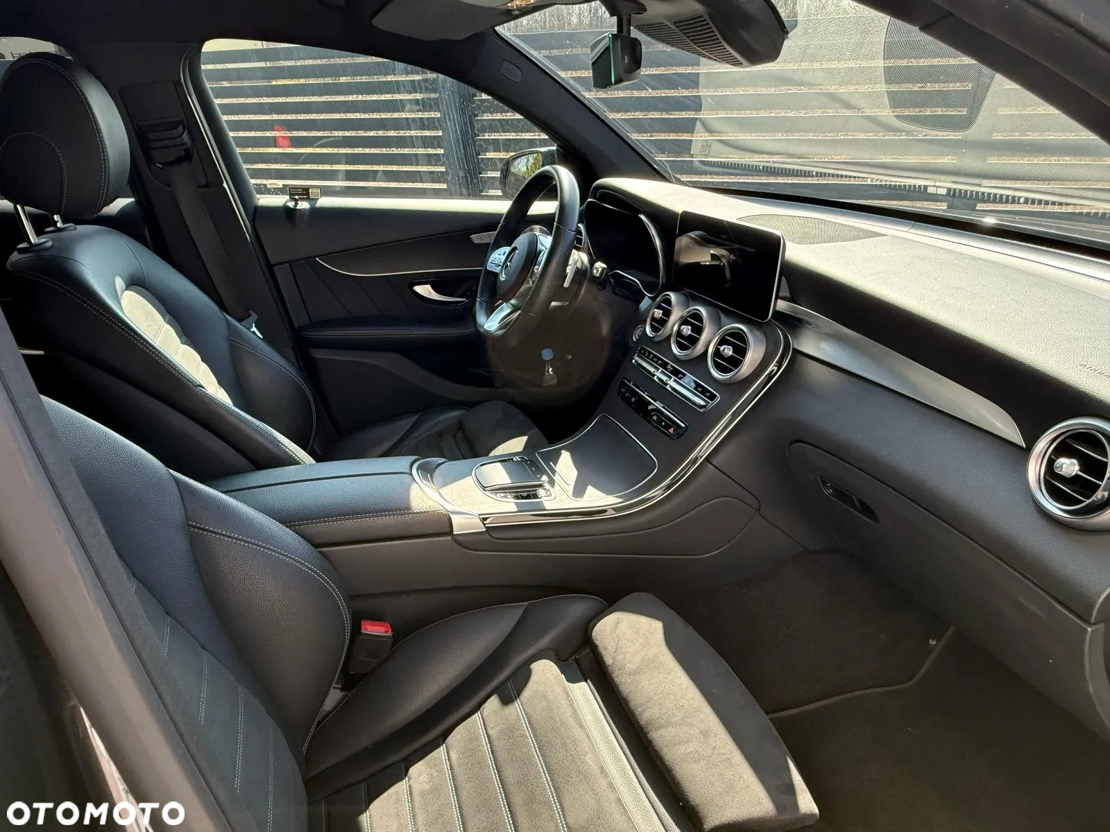 Mercedes-Benz GLC - 10