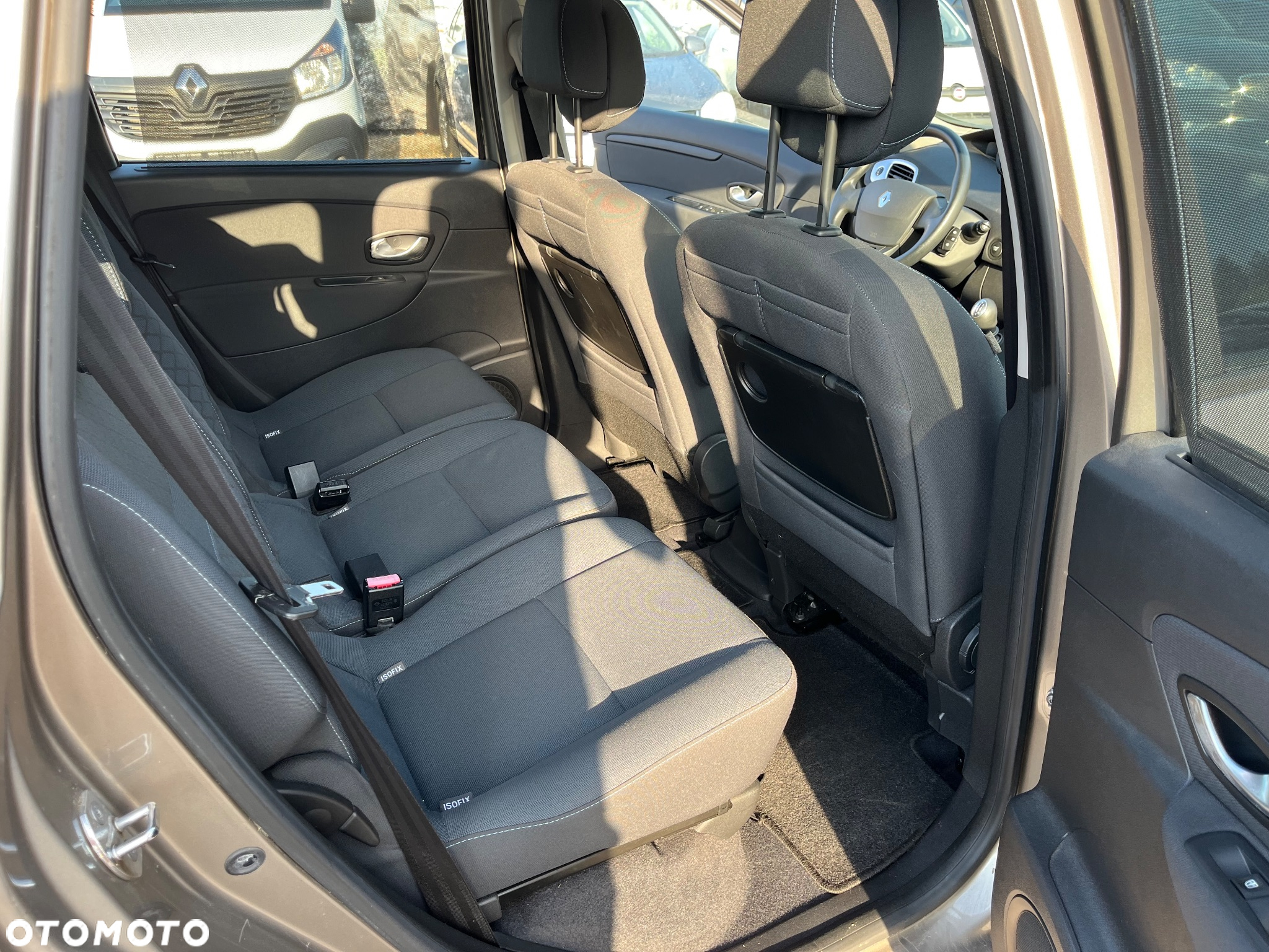 Renault Scenic 1.6 16V 110 Expression - 19